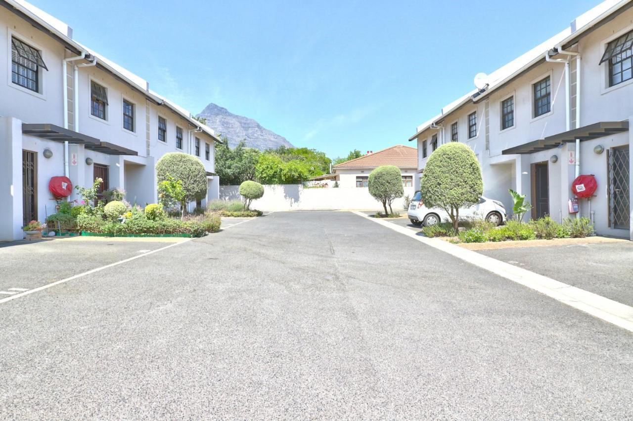 Milton Mews Cape Town