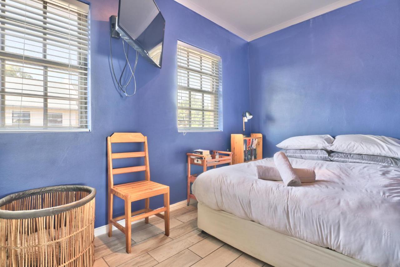 Milton Mews Cape Town