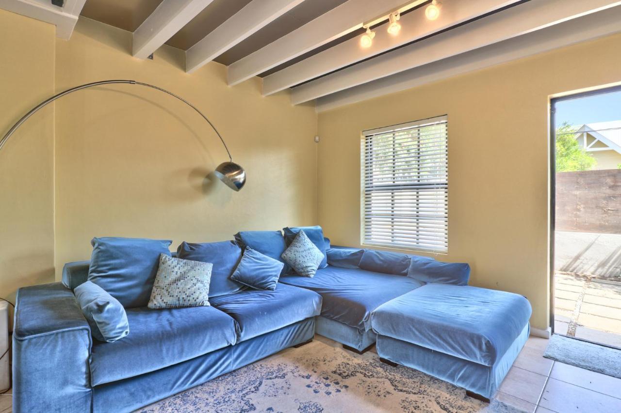 Apartment Milton Mews Cape Town
